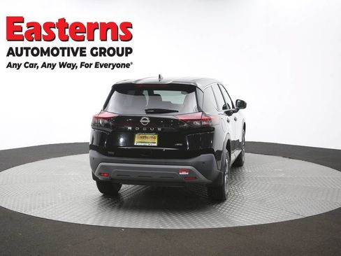 Used 2023 Nissan Rogue S AWD/4WD image 39