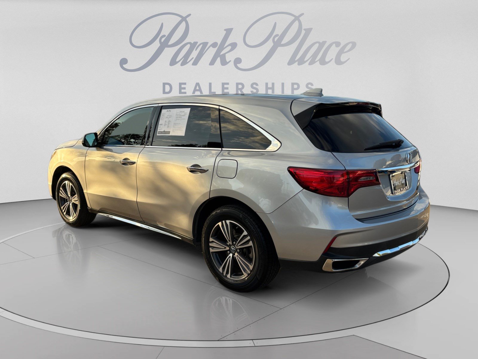 Used 2018 Acura MDX FWD image 3