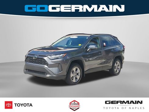 Used 2025 Toyota RAV4 XLE w/ Convenience Package FWD image 1