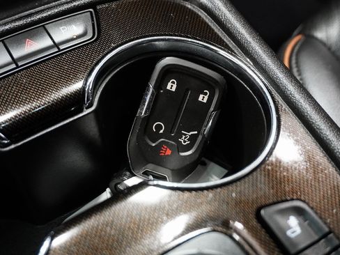 Used 2023 GMC Acadia AT4 image 33