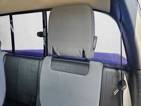 Used 2018 Toyota Tacoma SR w/ SR Convenience Package RWD image 12