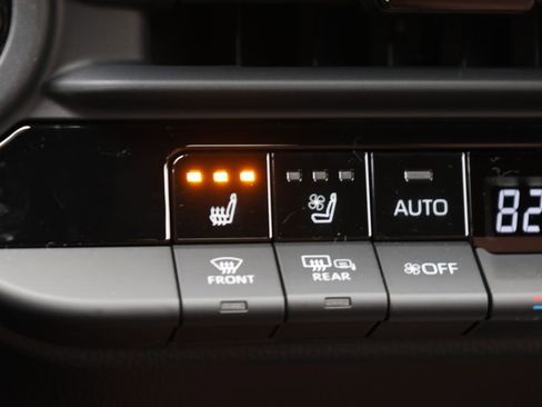 New 2025 Toyota Crown Signia image 21