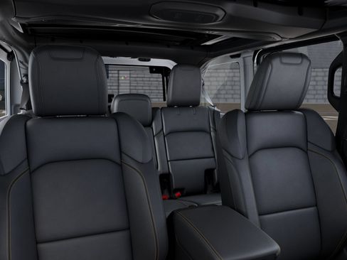 New 2026 Jeep Wrangler Unlimited Sahara AWD/4WD image 34