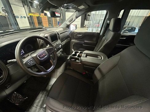 Used 2024 GMC Sierra 1500 Pro w/ Graphite Edition AWD/4WD image 15