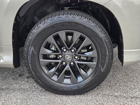 Used 2023 Lexus GX 460 Premium AWD/4WD image 4
