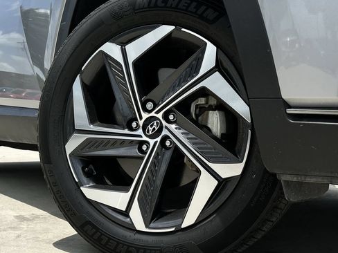 Used 2022 Hyundai Tucson Limited AWD/4WD image 12