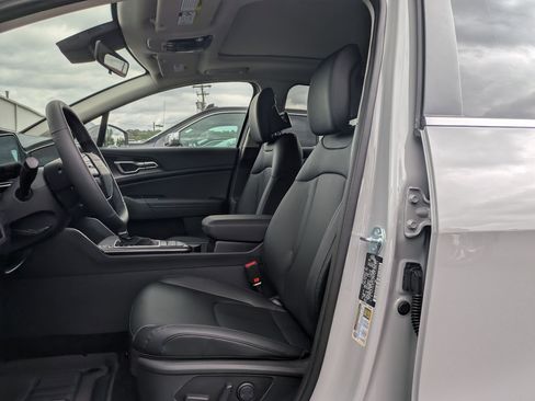 New 2026 Kia Sportage EX w/ EX Panorama Roof Package image 12