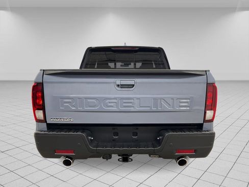 New 2026 Honda Ridgeline Black Edition image 4