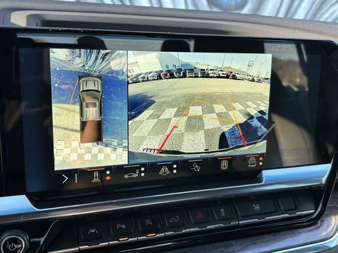 Used 2025 Chevrolet Silverado 1500 LTZ image 23