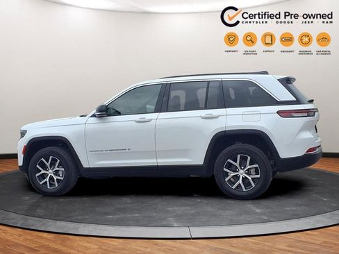 Used 2024 Jeep Grand Cherokee Limited RWD image 18