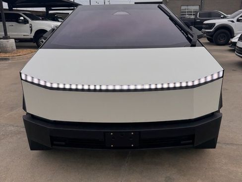 Used 2024 Tesla Cybertruck AWD Crew Cab image 1