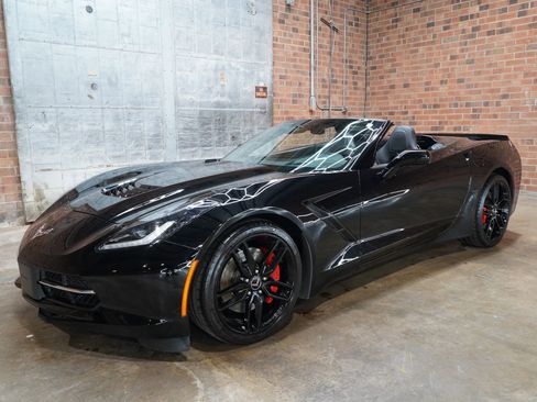 Used 2014 Chevrolet Corvette Stingray Convertible w/ 3LT Preferred Equipment Group RWD image 38
