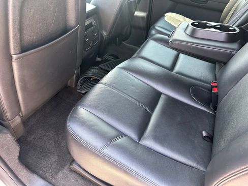 Used 2012 Chevrolet Avalanche LT w/ Suspension Package, Off-Road AWD/4WD image 32