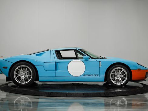 Used 2006 Ford GT image 47