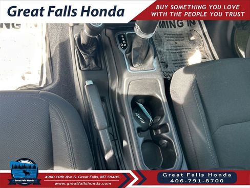 Used 2022 Jeep Gladiator Sport AWD/4WD image 16