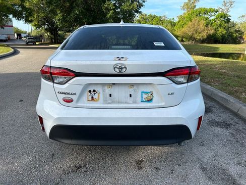 Used 2024 Toyota Corolla LE image 4