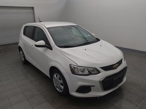 Used 2019 Chevrolet Sonic LT FWD image 13