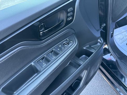 Used 2022 Honda Odyssey Elite image 14