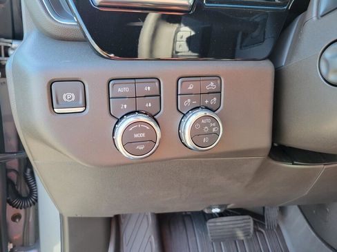 New 2026 GMC Sierra 1500 SLT w/ SLT Premium Plus Package image 12