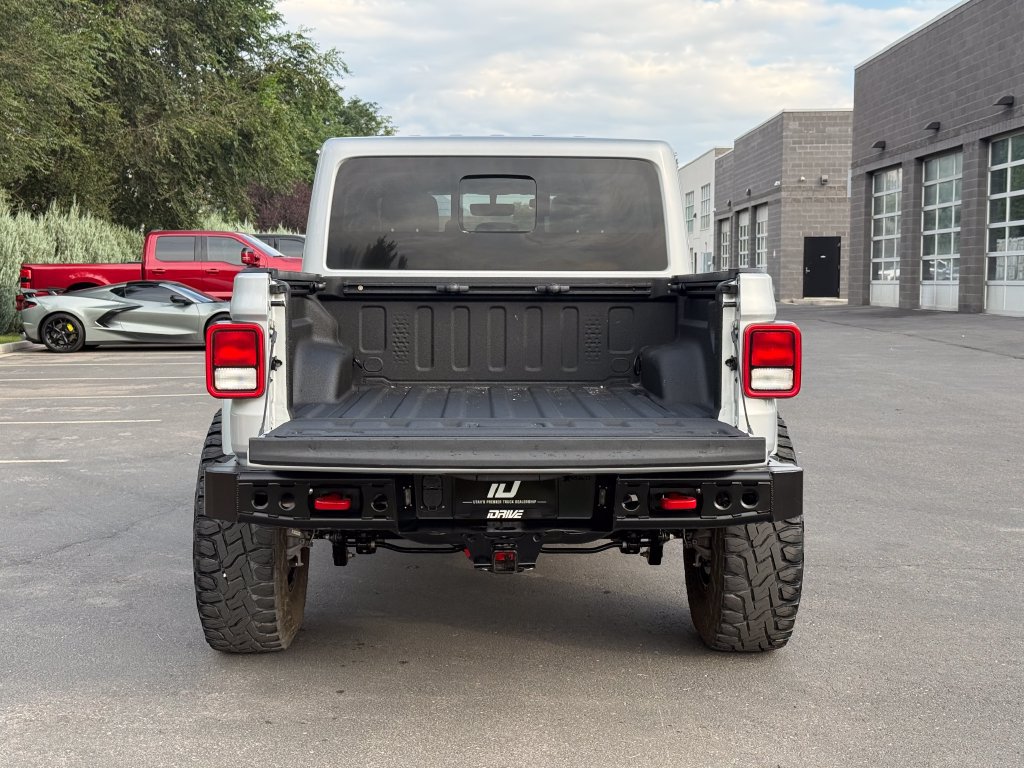 Used 2023 Jeep Gladiator Rubicon w/ Trailer Tow Package AWD/4WD image 12