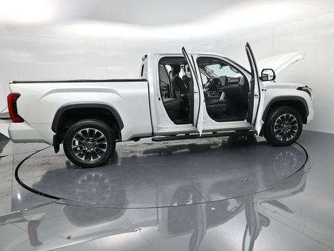Used 2022 Toyota Tundra Limited image 71