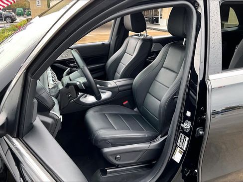 Used 2025 Mercedes-Benz GLS 450 GLS 450 image 8