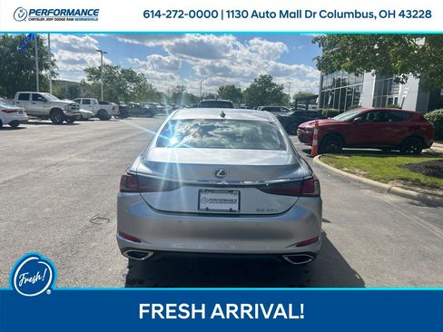 Used 2024 Lexus ES 350 w/ Premium Package FWD image 5