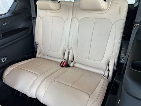 New 2026 Jeep Grand Cherokee L Limited w/ Luxury Tech Group II AWD/4WD image 14