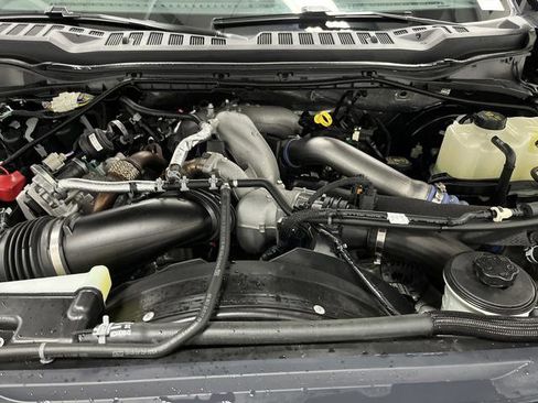 Used 2024 Ford F350 Lariat image 41