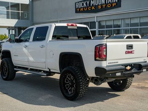 Used 2018 GMC Sierra 1500 SLT AWD/4WD image 13
