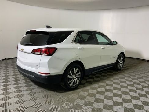 Used 2022 Chevrolet Equinox LT image 7