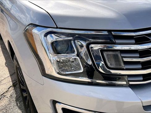 Used 2019 Ford Expedition Max Limited image 33