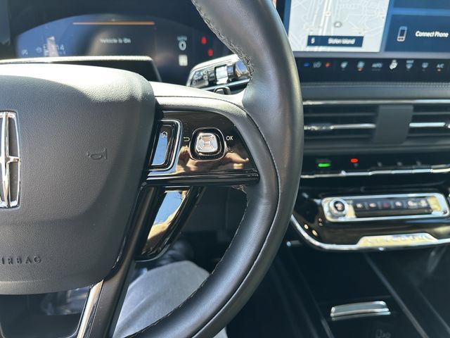 Certified 2023 Lincoln Corsair Reserve w/ Equipment Group 202A AWD/4WD image 31
