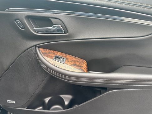 Used 2014 Chevrolet Impala LT FWD image 15