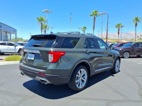 Used 2022 Ford Explorer Platinum w/ Equipment Group 601A AWD/4WD image 10
