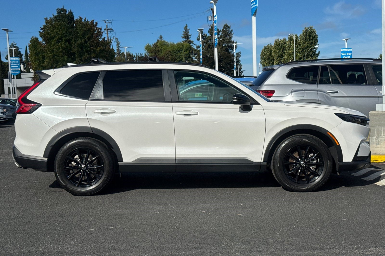 Used 2025 Honda CR-V Sport-L image 8