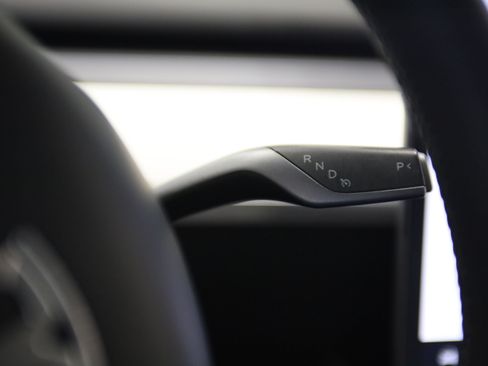 Used 2021 Tesla Model Y Long Range AWD/4WD image 20