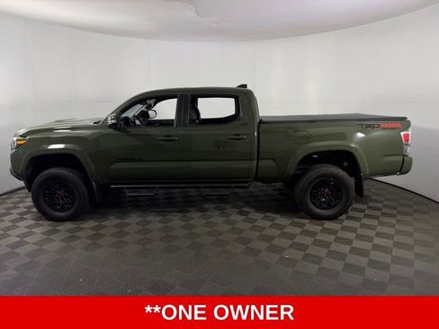 Used 2022 Toyota Tacoma TRD Sport w/ TRD Premium Sport Package AWD/4WD image 5