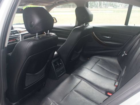 Used 2013 BMW 328i Sedan RWD image 12