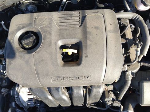 Used 2023 Kia Forte LXS w/ LXS Technology Package image 30