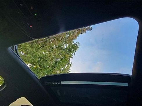 Used 2024 Audi Q3 2.0T Premium Plus image 40