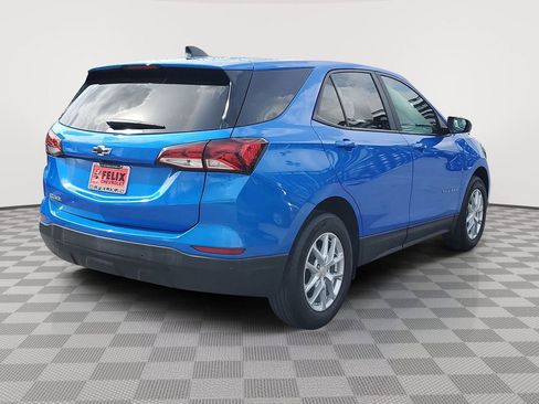Used 2024 Chevrolet Equinox LS w/ LS Convenience Package image 3