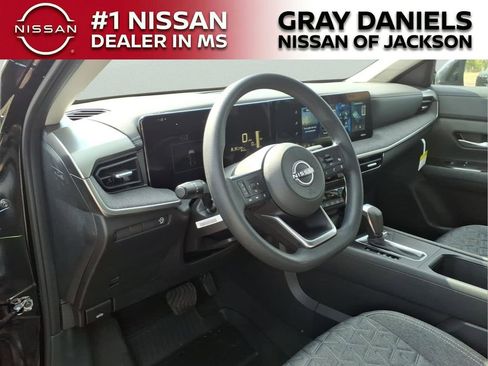 New 2026 Nissan Kicks SV AWD/4WD image 10