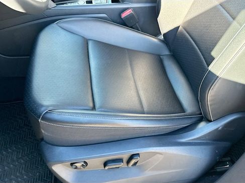 Used 2023 Volkswagen Atlas SE w/ Black Wheel Package image 15