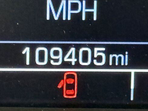 Used 2018 Chevrolet Silverado 1500 LT w/ All Star Edition image 22