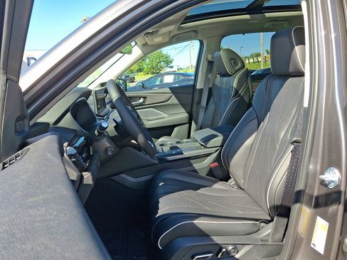 Used 2026 Acura MDX SH-AWD w/ Advance Package image 6
