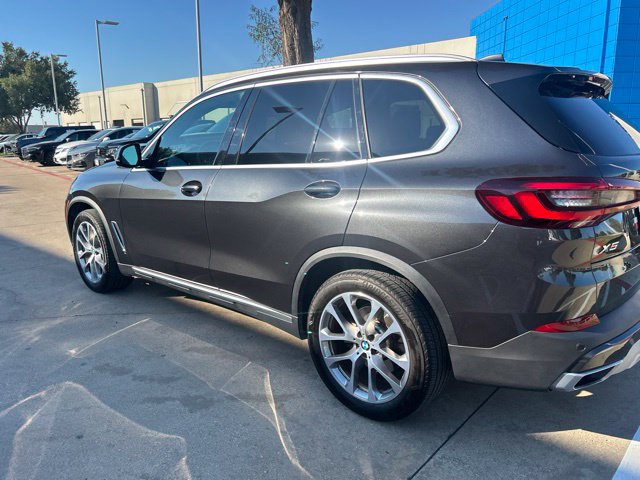 Used 2022 BMW X5 xDrive40i w/ Premium Package AWD/4WD image 7