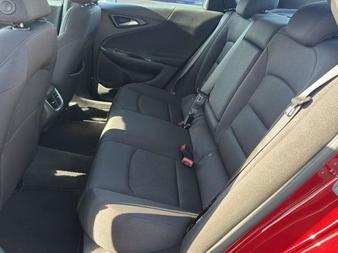 Used 2025 Chevrolet Malibu LT FWD image 11