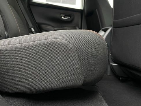 Certified 2025 Honda HR-V Sport image 35