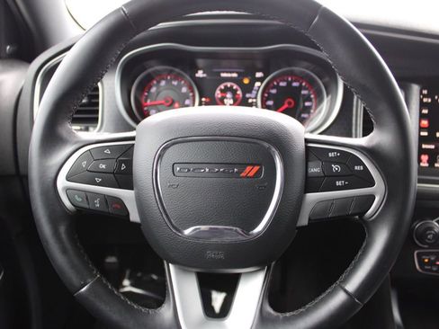 Used 2016 Dodge Charger SXT image 27